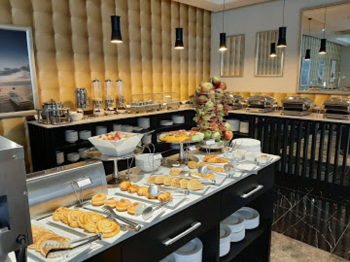 Food & Drinks 4, The Providence Hotel by Mantis-Guest Room, Kosofe