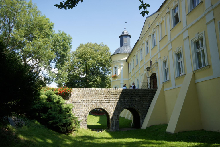 Exterior & Views 1, Hotel Zamek Chalupki, Wodzisław