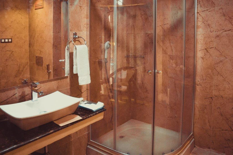 Bathroom 4, Togochey boutique, Leh