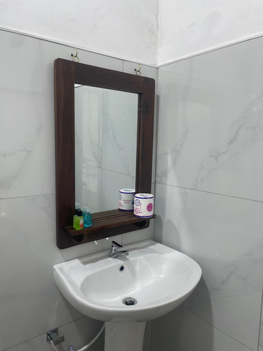 Bathroom 4, Yashi's Place Sigiriya, Dambulla