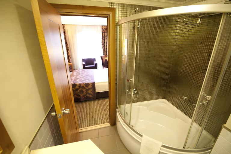 Bathroom 4, Tugcu Hotel Select, Yıldırım