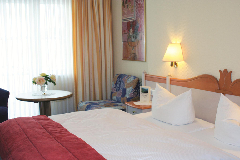 Bedroom 2, Hotel Zur Traube, Bernkastel-Wittlich