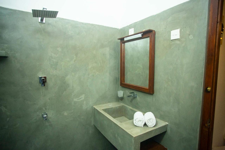 Bathroom 3, Villa Nook Serene, Ambalangoda