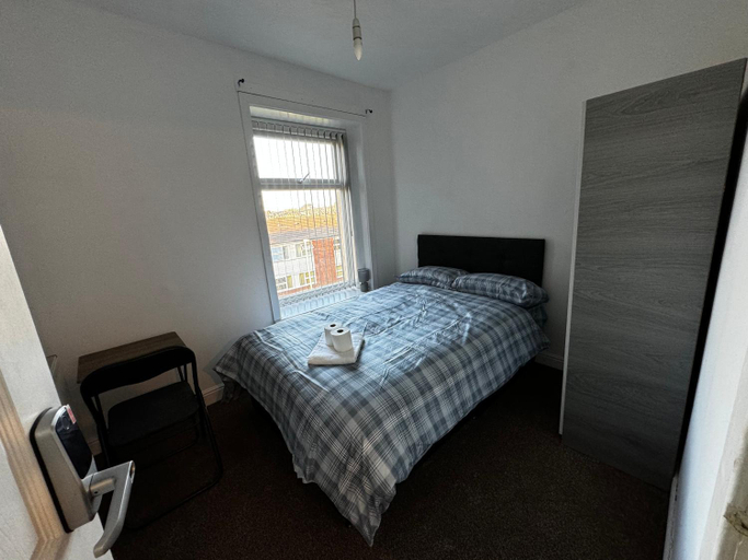 Others 2, Double bed BW3 Accrington Burnley, Lancashire