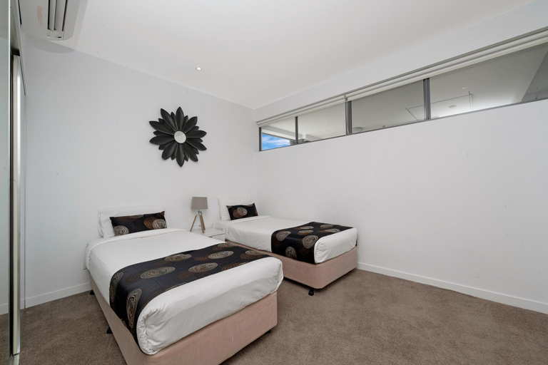 Bedroom 3, Townsville CBD Stadium Apartment - 2BR - 2BA - 2 Secure Car Spaces, City