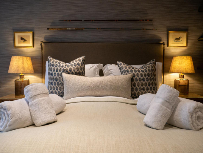Bedroom 2, Avington Lakes, Hampshire