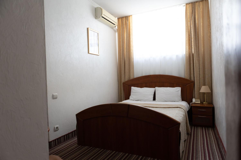 Bedroom 2, Hotel Kopa - Zhovkva, Zhovkivs'kyi