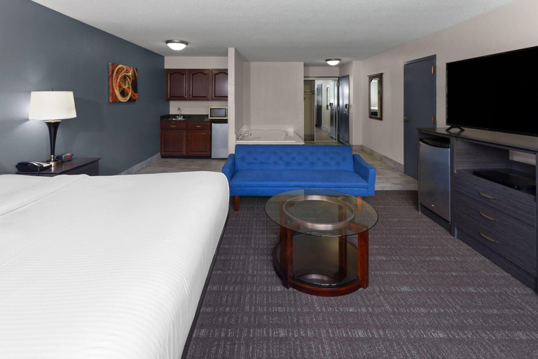 Bedroom 4, Baymont by Wyndham Chester IL, Randolph