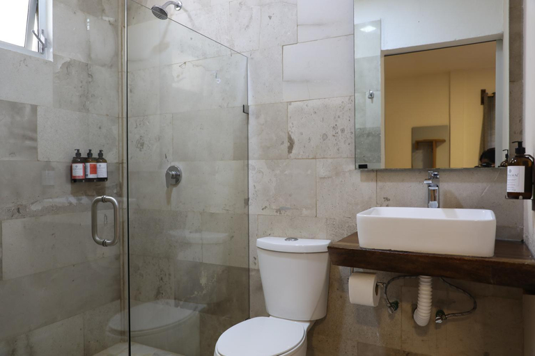 Bathroom 2, Hotel Playa Zipolite, Dist. Pochutla