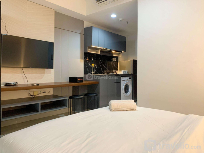 Bedroom 2, Modern Design Studio at West Vista By Travelio, Jakarta Barat