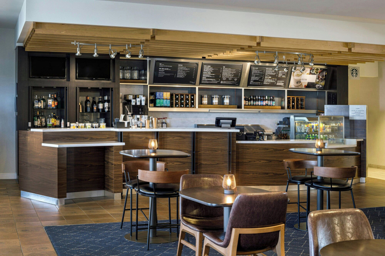 Food & Drinks 5, Courtyard by Marriott St. Louis St. Peters, Saint Charles