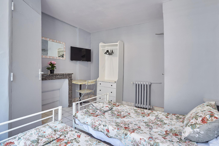 Bedroom 4, Le Petit Borda, Paris