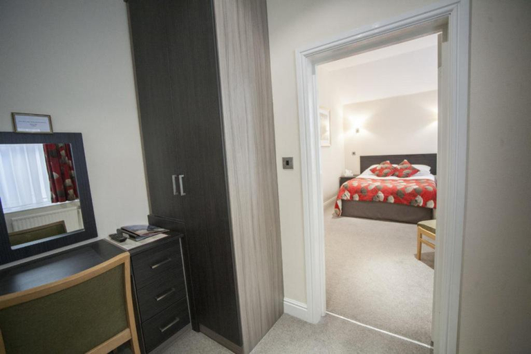 Bedroom 4, The White Swan Hotel, Calderdale