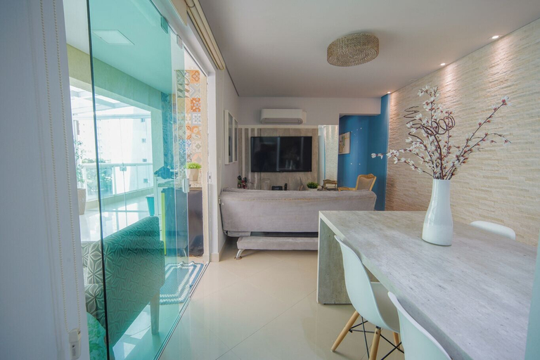 Room 3, Apto pet Friendly c Churrasqueira a 100m da Praia, Guarujá