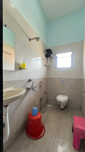 Bathroom 3, ISKCON PANDHARPUR, Chandrabhaga Guest House, Solapur