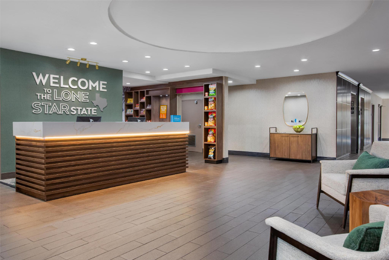 Public Area 2, Hampton Inn & Suites Dallas Arlington N Entertainment Dist., Arlington