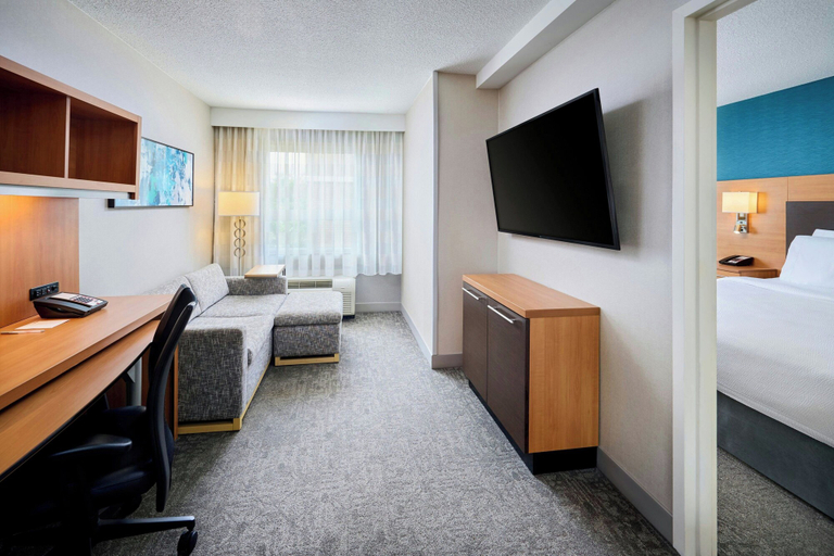 Bedroom 2, TownePlace Suites by Marriott Mississauga-Arpt Corp Ctr, Peel