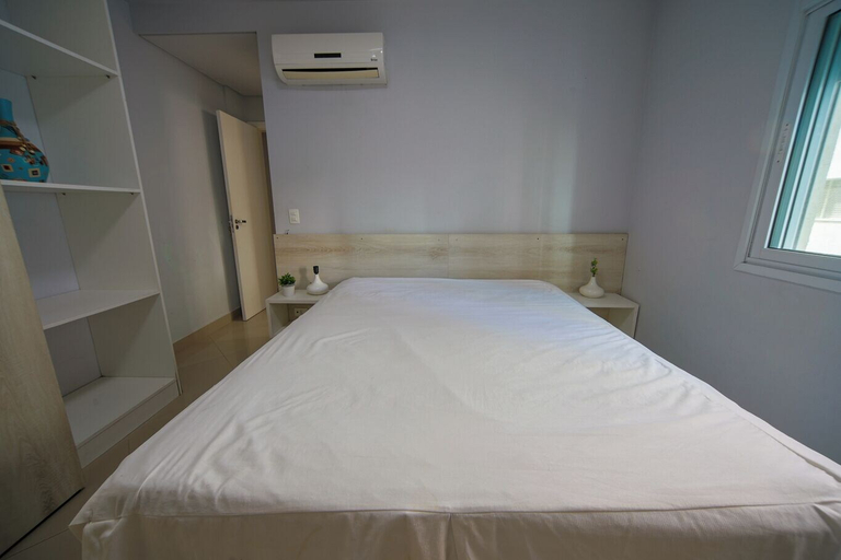 Room 5, Apto pet Friendly c Churrasqueira a 100m da Praia, Guarujá