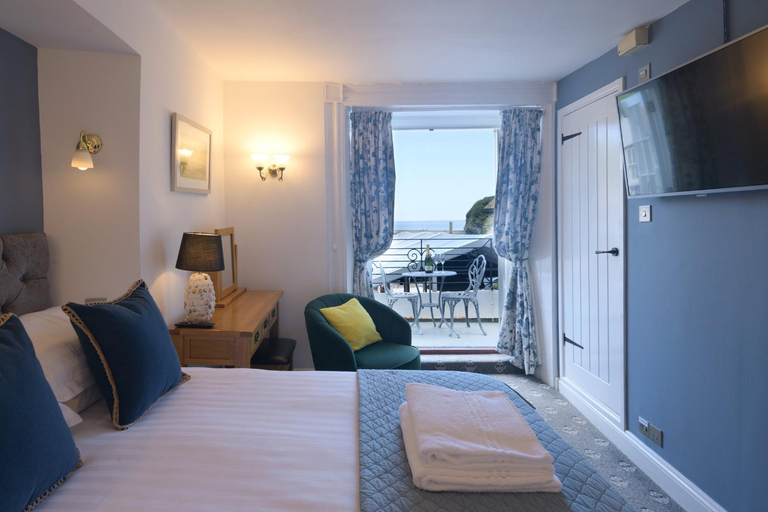 Bedroom 2, The Slipway B&B, Cornwall