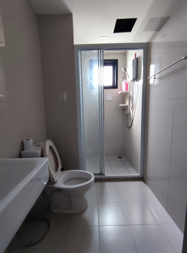 Bathroom 3, The Base Central Pattaya Cozy Suite Hot X, Pattaya