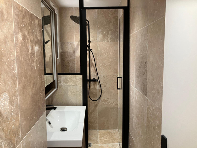 Bathroom 3, Maison le Bac Apartments, Paris