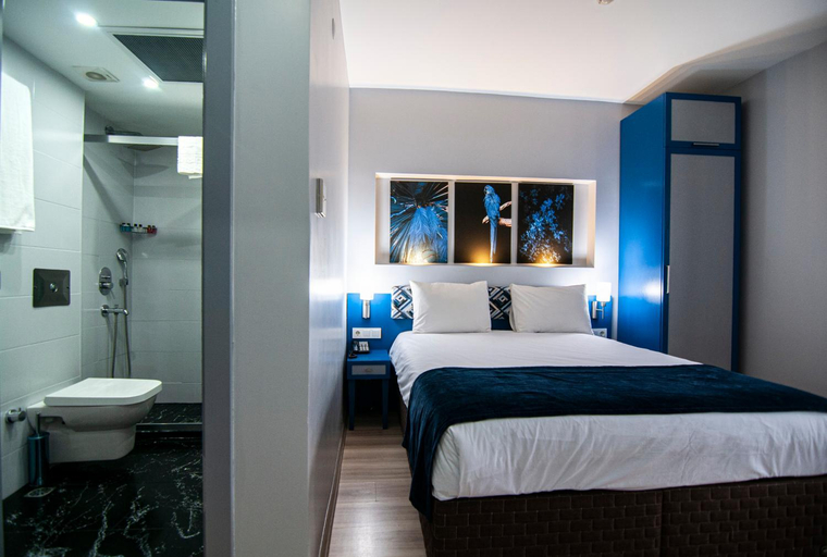 Bedroom 2, Lapis Inn Hotel & Spa (Ex. Ambassador Hotel), Fatih