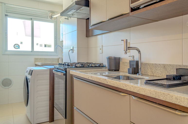 Room 5, Apartamento Completo em Trindade Perto da Ufsc, Florianopolis