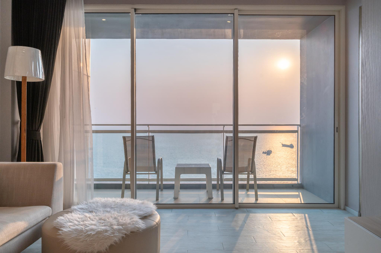 Others 5, Luxury 3BR Beachfront | Veranda Residence Pattaya, Pattaya