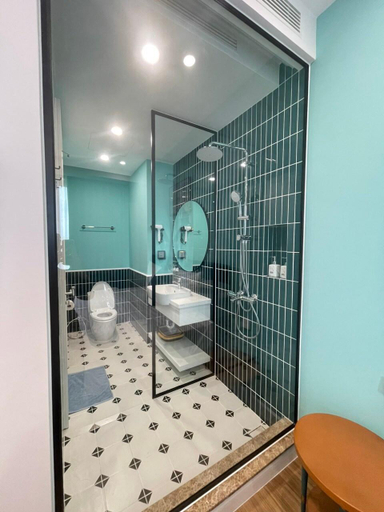 Bathroom 4, Apartment Sunset & SEA VIEW (Free gym & pool), Phú Quốc