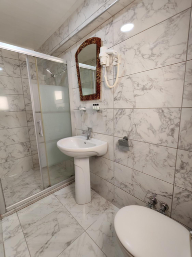 Bathroom 4, Sirkeci Emek, Fatih