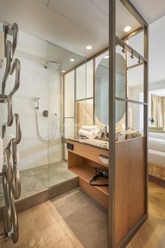 Bathroom, Amerika-Holzer Hotel & Resort, Völkermarkt