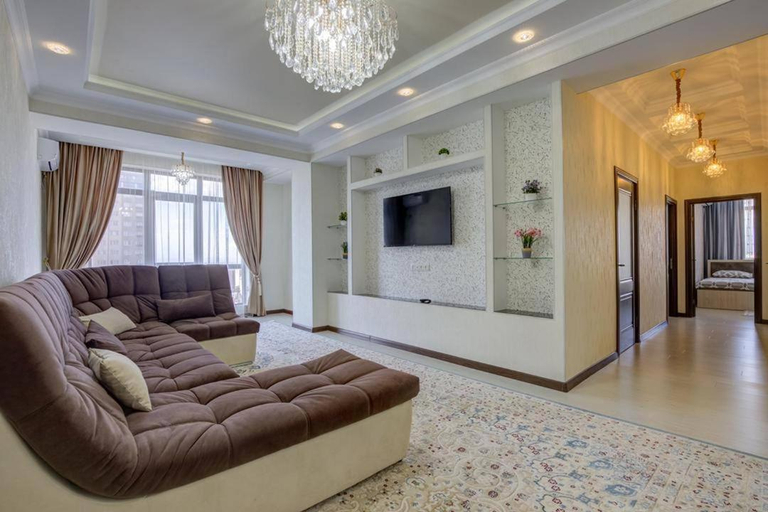 Others 2, Prestige apartment 120 near Bishkek Park, Bishkek