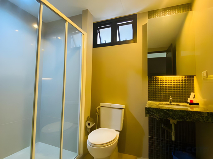 Bathroom, Tycoon Suite Pattaya, Pattaya