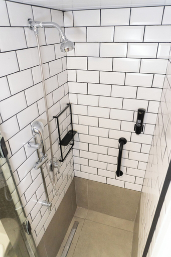 Bathroom 4, Ibis Arcoverde, Arcoverde