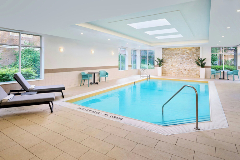 Sport & Beauty, TownePlace Suites by Marriott Mississauga-Arpt Corp Ctr, Peel