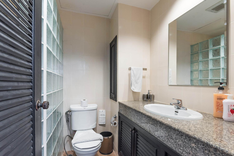 Bathroom 5, The Ambiance, Pattaya