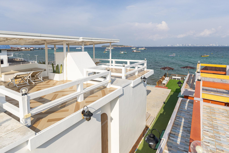 Public Area 2, Moonlight Koh Larn, Pattaya