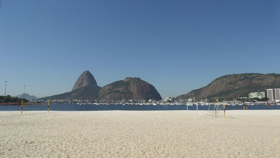 Room 5, Apto Pet-friendly com Garagem e Vista de Botafogo, Rio de Janeiro