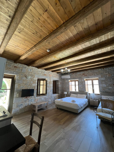 Bedroom 2, Koukouri Suites, Peloponnese