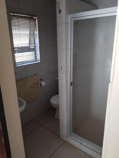 Bathroom, 360 Eastwoods Guesthouse, City of Tshwane
