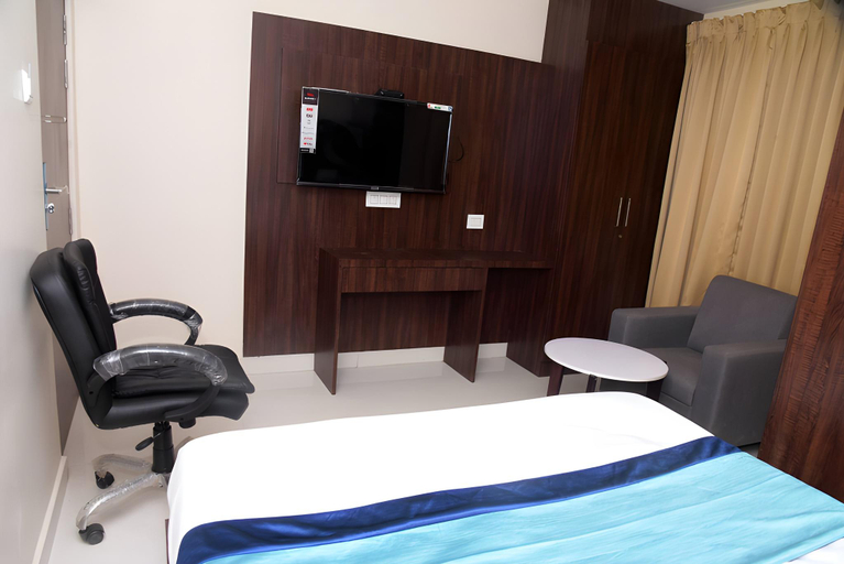 Bedroom 2, HOTEL COOL RIVER, Visakhapatnam