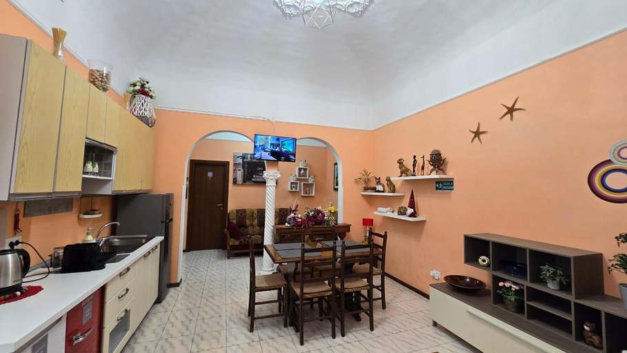 Food & Drinks 5, BnB Rooms And Comfort, Rome