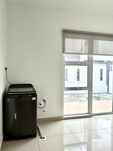 Others 5, Hom Villa 5rm 12-22px Wifi/Netflix/BBQ/SteamBoat, Kota Tinggi
