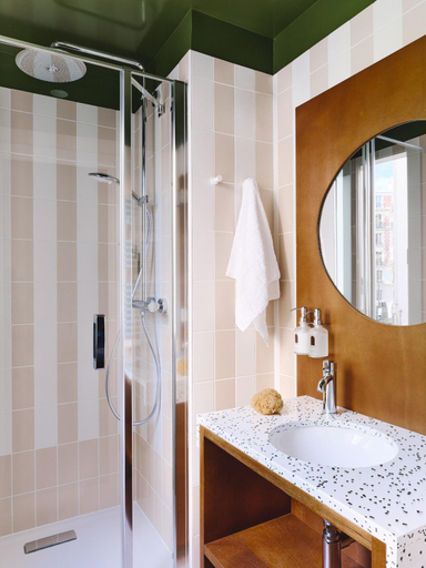 Bathroom 5, Hôtel Rosalie, Paris