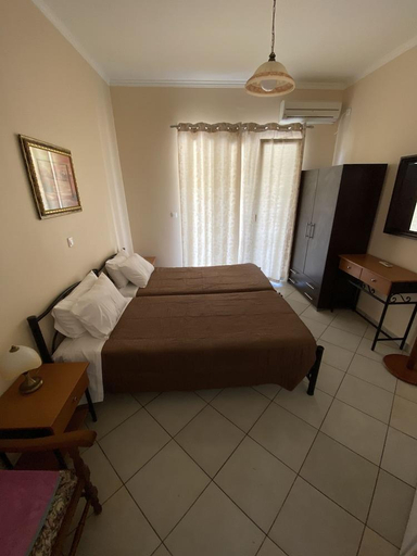 Others 5, Villa Angela, Ionian Islands