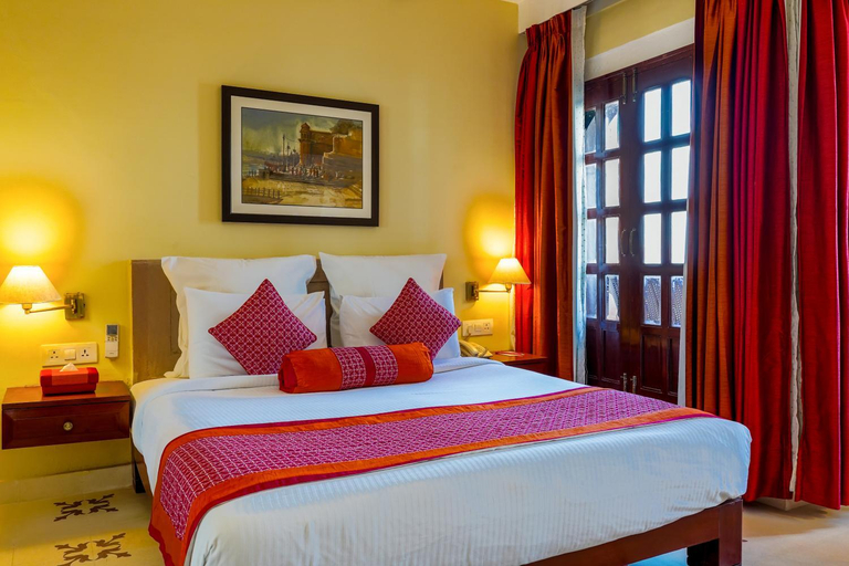 Bedroom 2, Guleria Kothi at Ganges, Varanasi