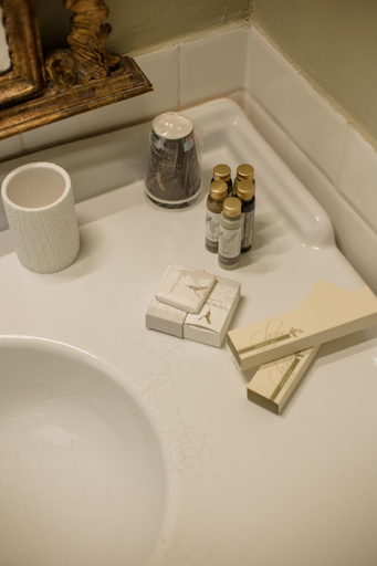 Bathroom 3, Classique, Verona