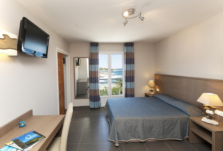 Bedroom 2, Hotel St Joseph, Haute-Corse