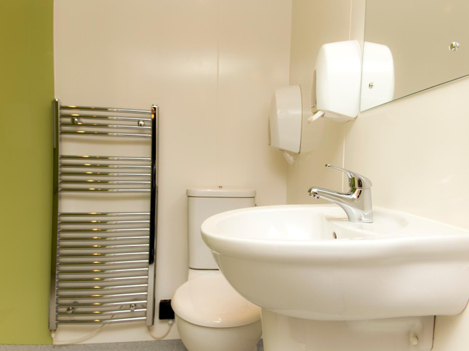 Bathroom, YHA Brecon Beacons, Powys