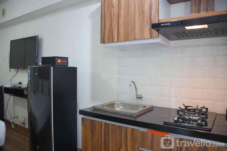 Others 4, Elegant & Comfy Studio at Bassura City By Travelio, Jakarta Timur